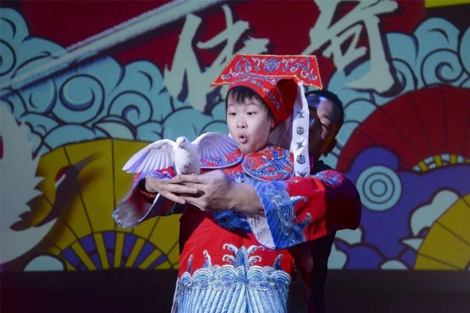 包含精彩比赛引爆全场，让我们共同见证奇迹的词条