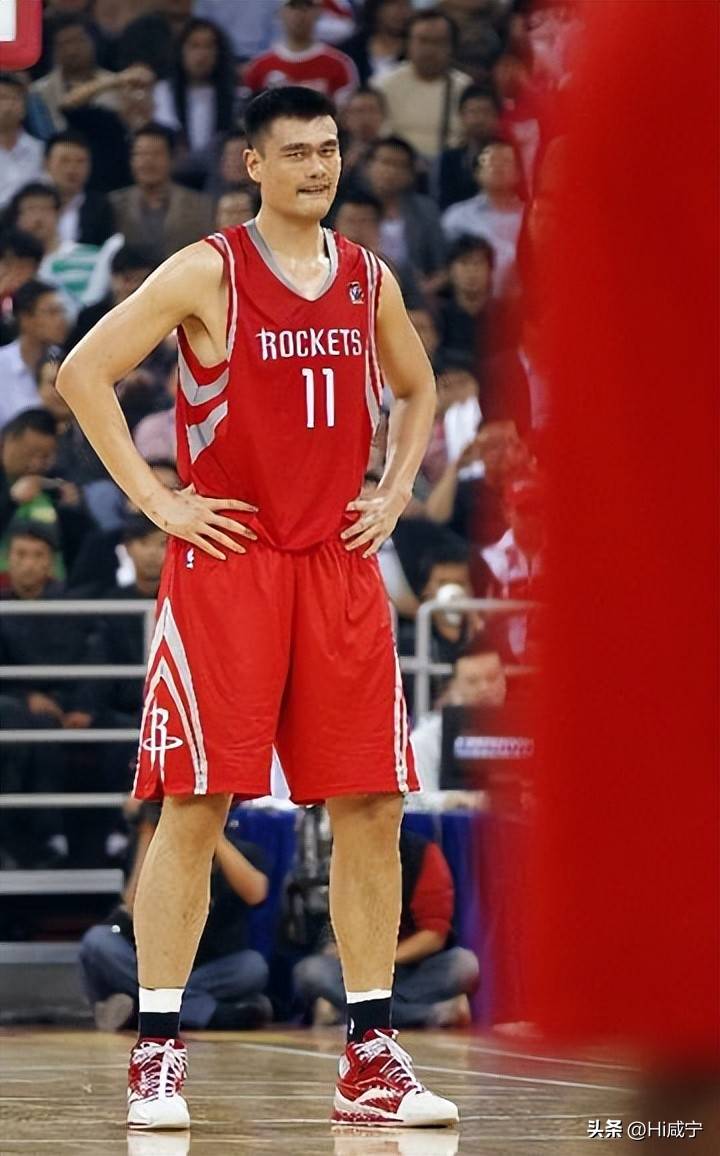 星空体育官网登录-包含篮球新秀表现抢眼，球探团队开始关注他的词条